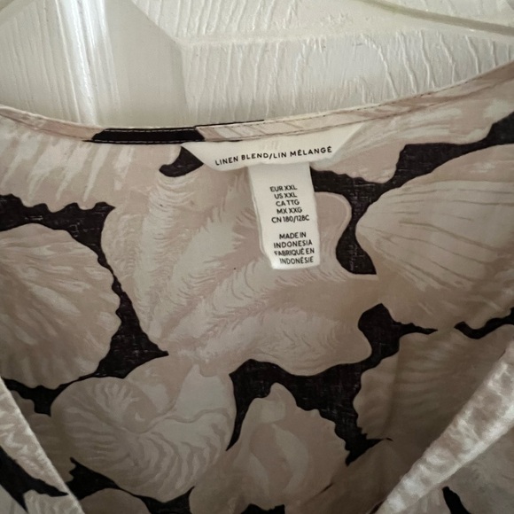 H&M Top - Picture 3 of 4